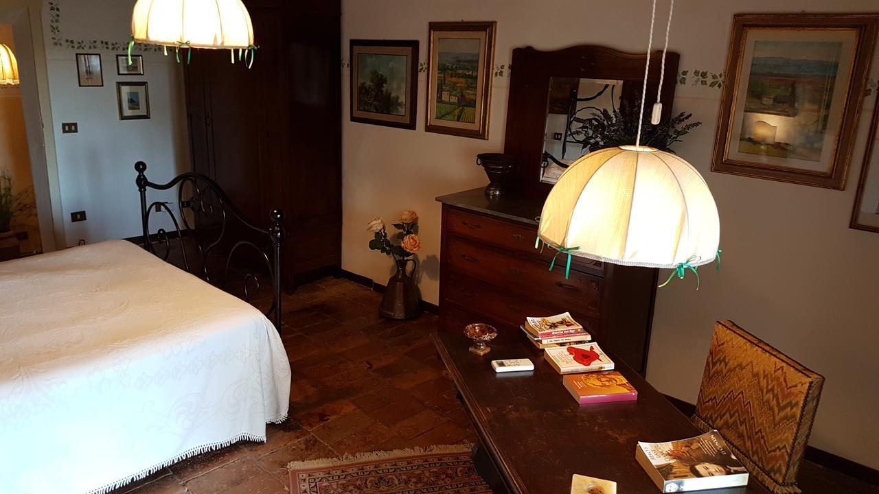 La Romita Ospitalita Rurale Familiare Villa Montisi Buitenkant foto
